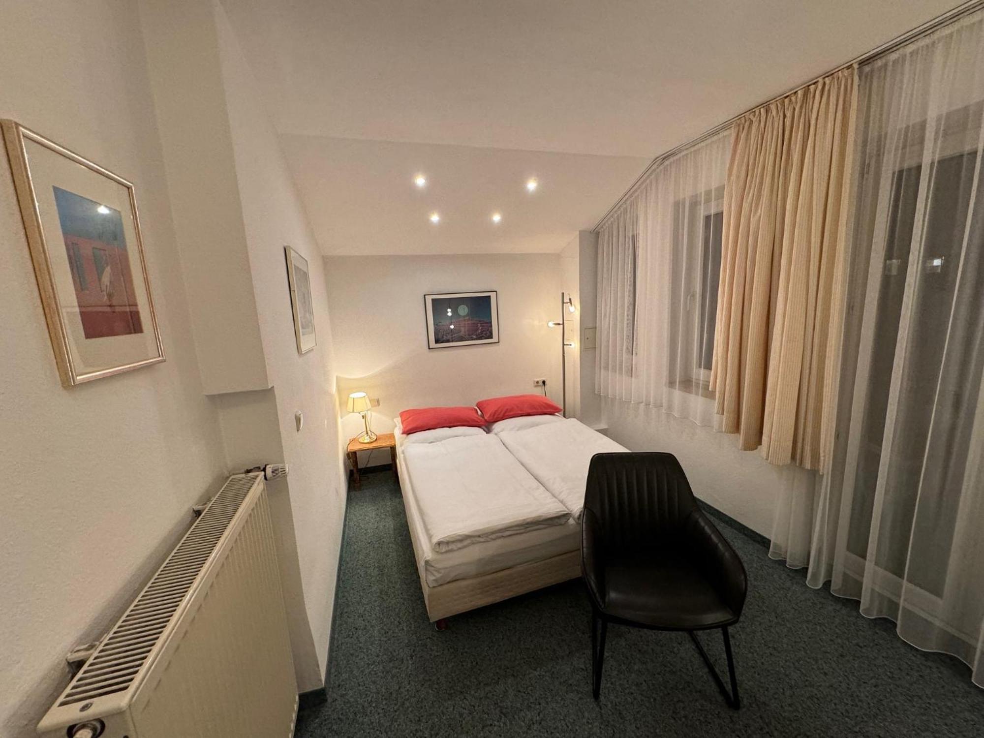 Hotel Occam Мюнхен Экстерьер фото